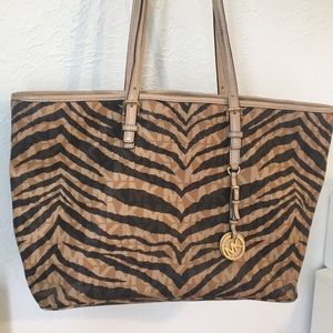 Michael Kors Jet Set Large Travel Tote